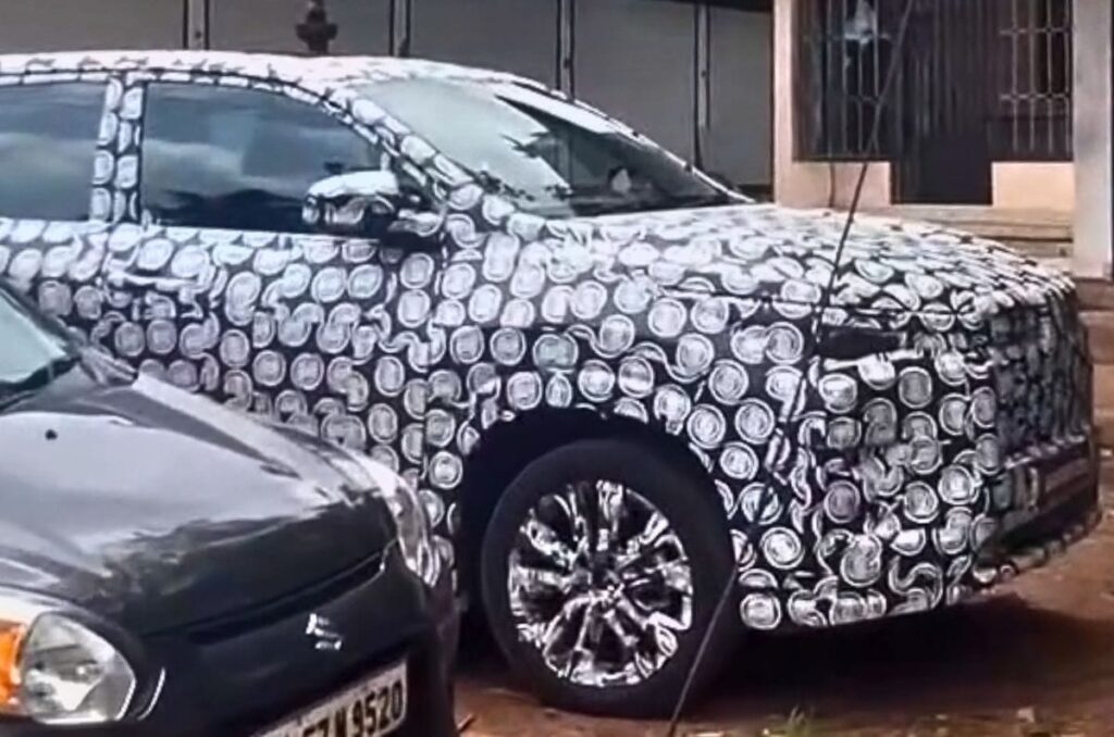 Toyota Innova Hycross facelift spied for the first time