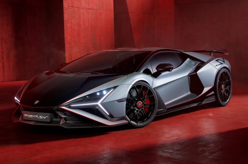 Lamborghini Revuelto SV debuts as supercar's track-focused version