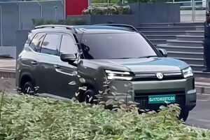 MG Hector Tomahawk EV spied undisguised ahead of August 26 launch