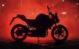 BMW teases new roadster launch for October